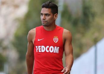 ميلان يتلقى الرد من موناكو حول ضم فالكاو