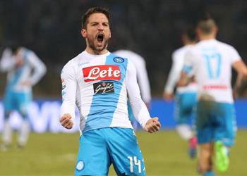 تجديد عقود ميرتنز يقترب من تمديد إقامته في نابولي مقابل 4 ملايين يورو سنوي ا