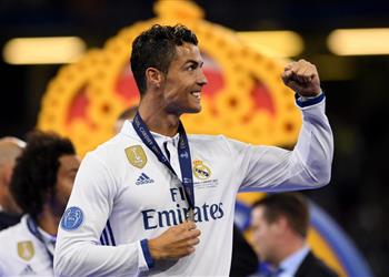 من هم خ لفاء رونالدو وميسي البرتغالي يجيب