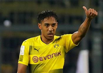 هداف البوندسليجا يعترف أفكر في مغادرة بوروسيا دورتموند