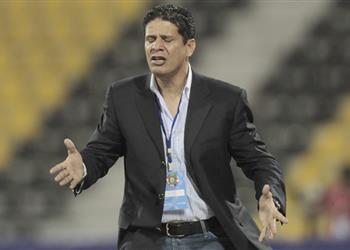 المصري أيمن الرمادي أفضل مدرب بالدوري الإماراتي