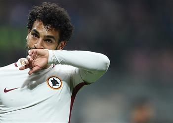 محترفين ليفربول يجدد مفاوضاته ويستعد لقبول شروط روما من أجل صلاح