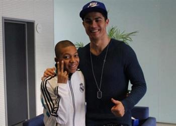 تقارير الميركاتو صورة مبابي مع رونالدو تفتح المجال لانتقاله لريال مدريد