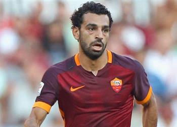 محترفين صورة صلاح يصل لمقر ليفربول للفحص الطبي