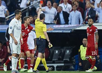 كأس القارات فيدال كريستيانو رونالدو حمار ذكي لا يعنيني في شيء