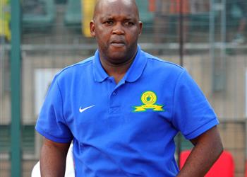 مدرب صن داونز الأهلي والوداد والترجي يحاولون الهروب من معارك شمال إفريقيا