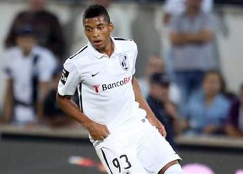 تقارير الميركاتو إنتر ميلانو يقدم 15 مليون يورو للتعاقد مع هنريك