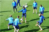 غياب بنزيما و19 لاعبا في قائمة ريال مدريد لمواجهة روما في موقعة دوري الأبطال