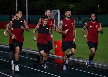 محترفين صلاح أساسي ا أمام ليستر سيتي في نهائي كأس آسيا للدوري الإنجليزي