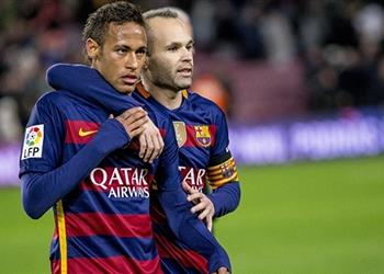 تصريحات إنييستا ينصح نيمار بشأن مستقبله وي علق على شجاره مع سيميدو