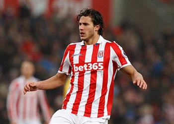 محترفين ستوك سيتي يقلب الطاولة على بولتون بثنائية بمشاركة لرمضان صبحي