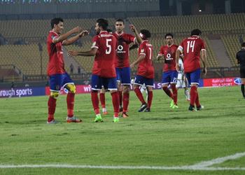 مدرب بيدفيست ينتظر حسم صفقة مهاجم الأهلي