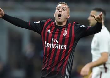 تصريحات وكيل ديلوفيو جيرارد لن يبقى في ميلان