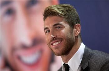 سوشيال_بطولات راموس يطمئن جماهير ريال مدريد بإقتراب عودته