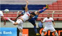 رغم الأمطار الزمالك يحقق فوز ا غالي ا على إنيمبا خارج الديار