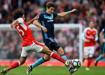 تقييم جيد لمحمد النني من Whoscored في انتصار أرسنال على النجم الأحمر