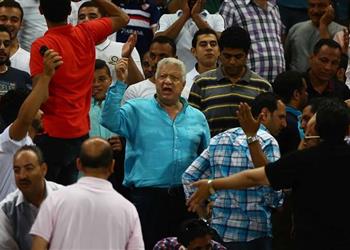 انقلاب في الزمالك بعد وداع دوري أبطال أفريقيا مرتضى يبحث عن جهاز فني الجماهير ت حطم ستاد برج العرب بدلا من رؤوس اللاعبين