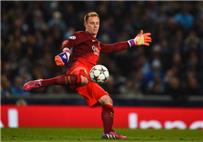 برشلونة يرفض بيع حارسا الفريق