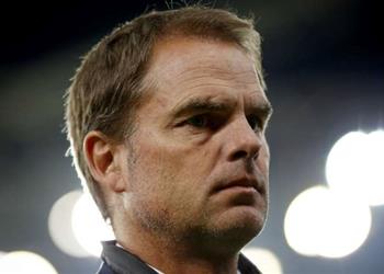 رسميا إنتر ميلانو يقيل مدربه دي بور من منصبه