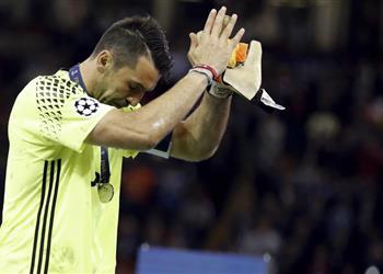 تصريحات بوفون بنسبة 99 9 سأعتزل بعد كأس العالم وسأستمر في حالة واحدة فقط