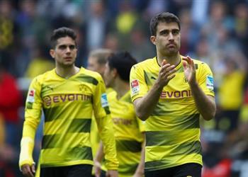 تقارير الميركاتو تشيلسي ومانشستر يونايتد يتنافسان على ضم مدافع بوروسيا دورتموند باباستاثوبولوس