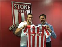 بسبب رمضان صبحي صفحة ستوك سيتي على الفيسبوك تدخل نادي المليون