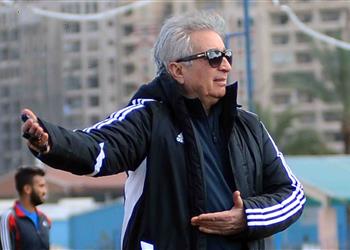 حلمي طولان يكشف لـ بطولات البديل الأنسب لـ السعيد ويختار مهاجم المنتخب