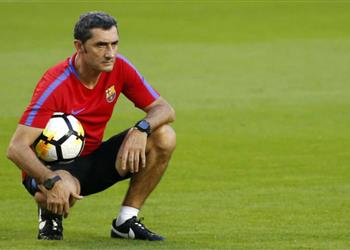 فالفيردي ي حرج إدارة برشلونة بالصفقات المرتقبة