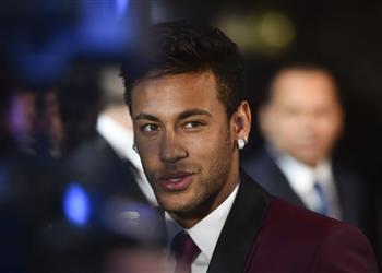 امتيازات استثنائية لنيمار تثير استياء لاعبي باريس سان جيرمان