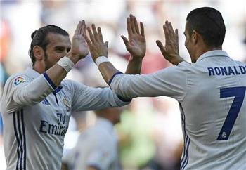 تجديد العقود جاريث بيل يطالب بالمساواة مع كريستيانو من أجل تجديد عقده