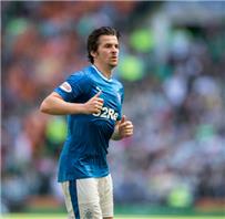 أخبار بارتون يواصل تصرفاته الجنونية ويطرد من تدريبات رينجرز بعد شجار مع زميله