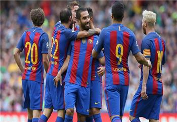 تشكيل الليجا إنريكي برشلونة يدفع بـ ماثيو كظهير أيمن أمام الديبور وميسي على مقاعد البدلاء