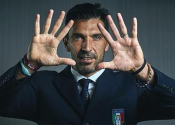 بوفون ي برر استمراره في يوفنتوس سنوات طويلة