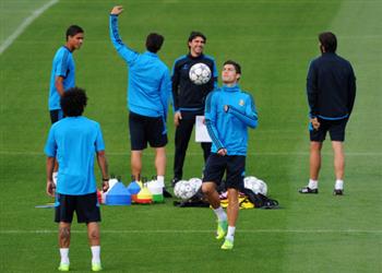 غياب نجمي ريال مدريد عن تدريبات اليوم استعدادا لإيبار