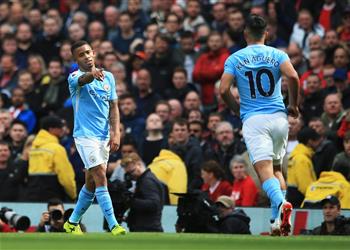 تحت أعين صلاح مانشستر سيتي يتلاعب بليفربول بخماسية ويتصدر مؤقت ا