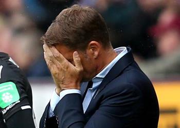 أول تعليق من دي بور عقب إقالته من كريستال بالاس