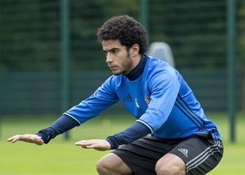 عمر جابر بديل ا أمام مانشستر يونايتد في دوري الأبطال