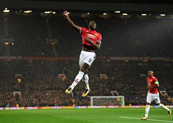 مانشستر يونايتد يستقبل بازل بثلاثية نظيفة تحت أعين عمر جابر