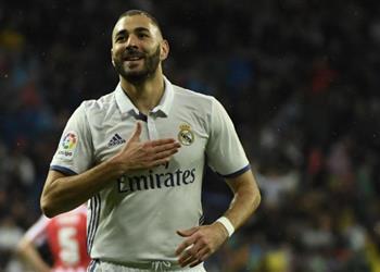 رسمي ا بنزيما يجدد عقده مع ريال مدريد حتى 2021