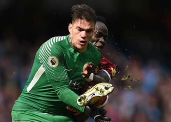 حارس مانشستر سيتي تقبلت اعتذار ماني بعد ما حدث