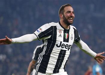 ماروتا يدافع عن قرار تهميش هيجواين أمام أولمبياكوس