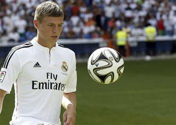 كروس يوضح الفارق بين جوارديولا وزيدان وي حدد المدرب الأهم في مسيرته