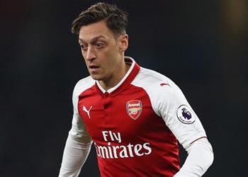 بايرن ميونخ يدخل صراع التعاقد على ضم أوزيل