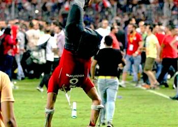 صحفي إيطالي ي علق على أشهر صور احتفالات التأهل كرة القدم تمنح أجنحة