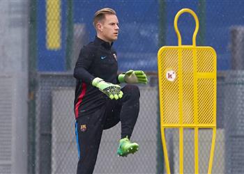 شتيجن وبيكيه يعودان لتدريبات برشلونة استعداد ا لمواجهة أتلتيكو مدريد