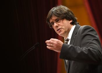 كتالونيا تعلن استقلالها وبرشلونة يترقب