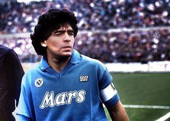 سوشيال_بطولات مارادونا أهنيء نابولي على موسمه وأتمنى أن يحقق المزيد من النجاح