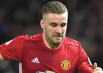 ثنائي إنجليزي يتنافس على ضم شاو