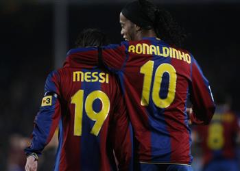 رونالدينيو ميسي محق في مطالبته بضم هذا اللاعب لبرشلونة