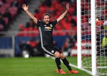 مانشستر يونايتد يتصدر بخدعة راشفورد في شباك بنفيكا